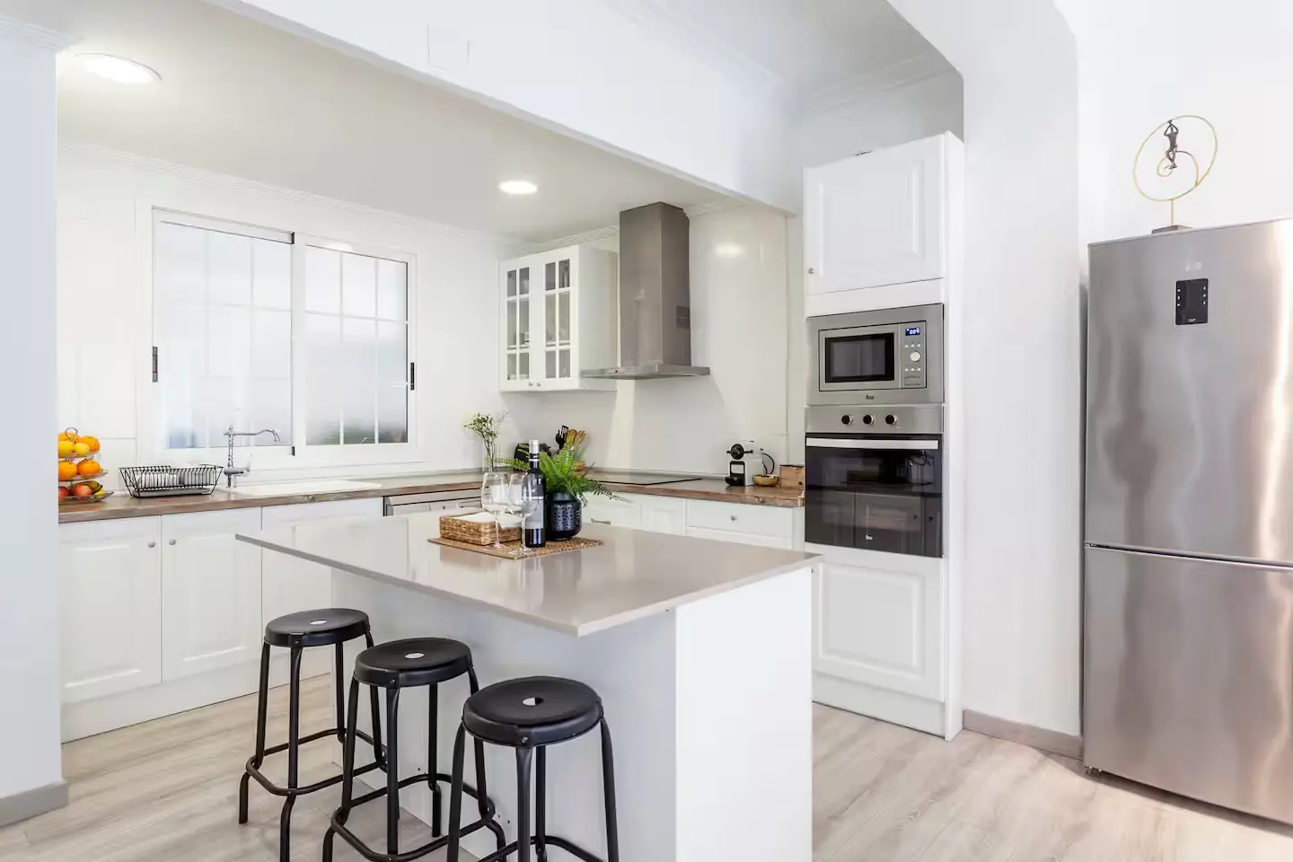 Comfortable short-term rental in central Valencia